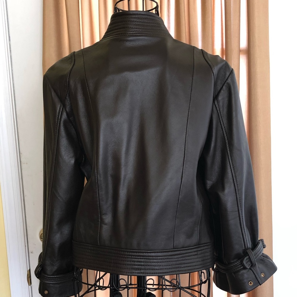 Three-quarter length jacket. - Picture 2 of 3
